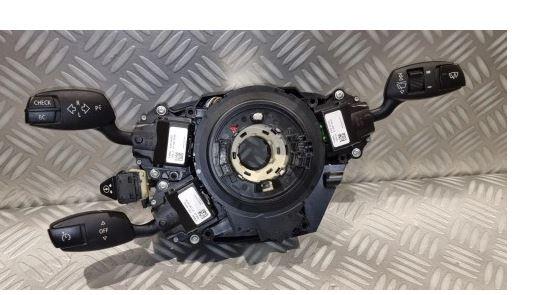 BMW 5 E60 2003-2010 sedan 3.0 D diesel MT 160 kW 2005  Prepínacie páčky pod volantom 9115156