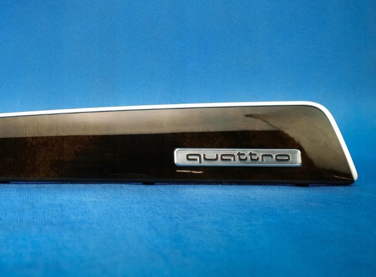 Audi Q5 2008-2016 hatchback 3.0 TDI diesel AT 176 kW 2009  Lišta 8R1853190BL