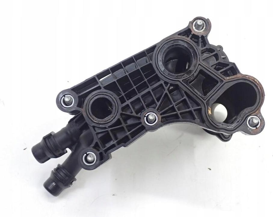 Volkswagen Passat B8 2014- combi 2.0 TDI diesel AT 110 kW 2021  Obal (príruba) termostatu 05L121111Q