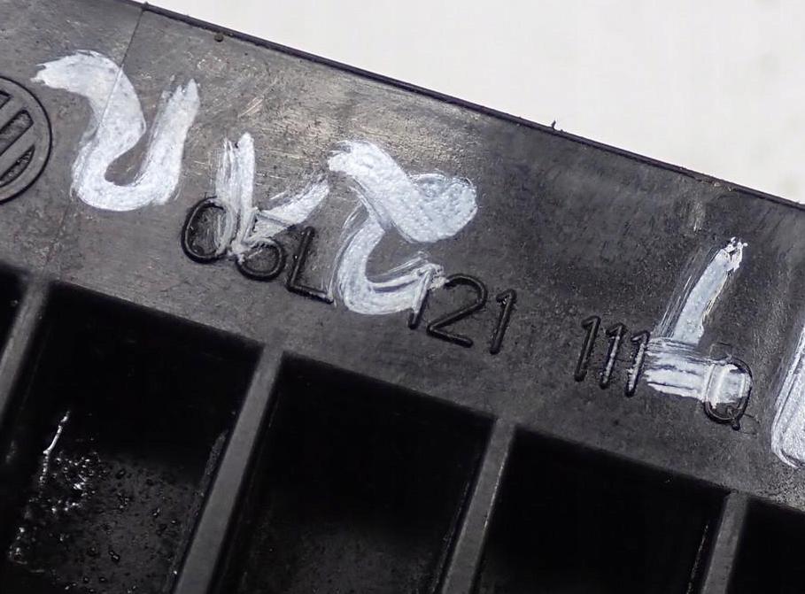 Volkswagen Passat B8 2014- combi 2.0 TDI diesel AT 110 kW 2021  Obal (príruba) termostatu 05L121111Q