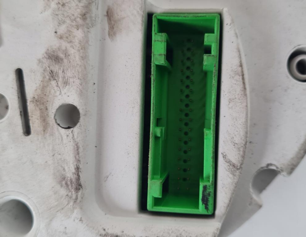 Volkswagen Passat B5 1995-2005 combi 1.8 T petrol MT 110 kW 1997  Prístrojová doska 09051949902