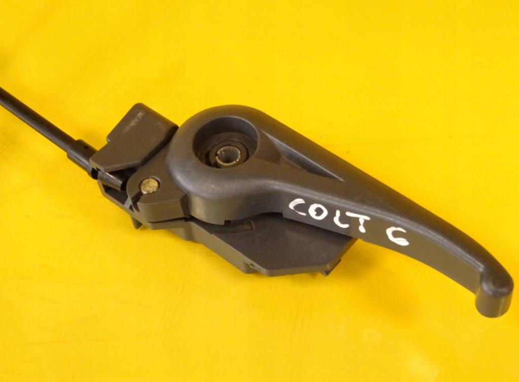 Mitsubishi Colt Z30 VI 2004-2012 Lanko dvierok nádrže paliva MR959205