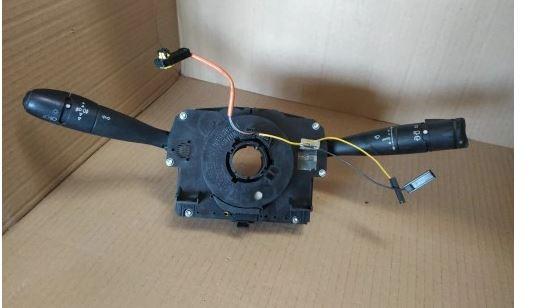 Citroen C3 I 2002-2009 hatchback 1.1 petrol MT 44 kW 2005  Prepínacie páčky pod volantom 96474013XT