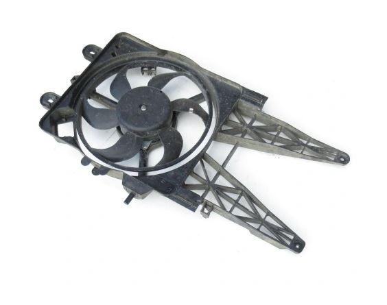 Fiat Punto II 1999-2010 hatchback 1.2 petrol MT 44 kW 2001  Ventilátor chladiča klimatizácie 46785738