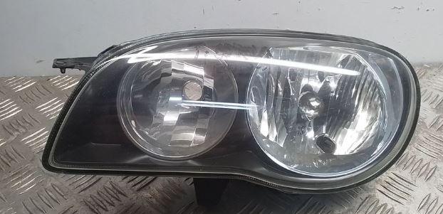 Toyota Corolla E11 1997-2002 hatchback 1.6 16v petrol 81 kW 2000  Svetlo predné ľavé 811500209000 89003463