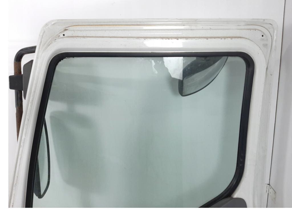 Renault Midlum 2006 Dvere predné pravé KOMPLETNE