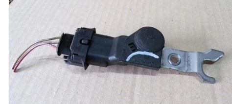 Opel Omega B 1994-2003 sedan 2.0 16v petrol MT 100 kW 1997  Snímač polohy vačkového hriadeľa 90520850