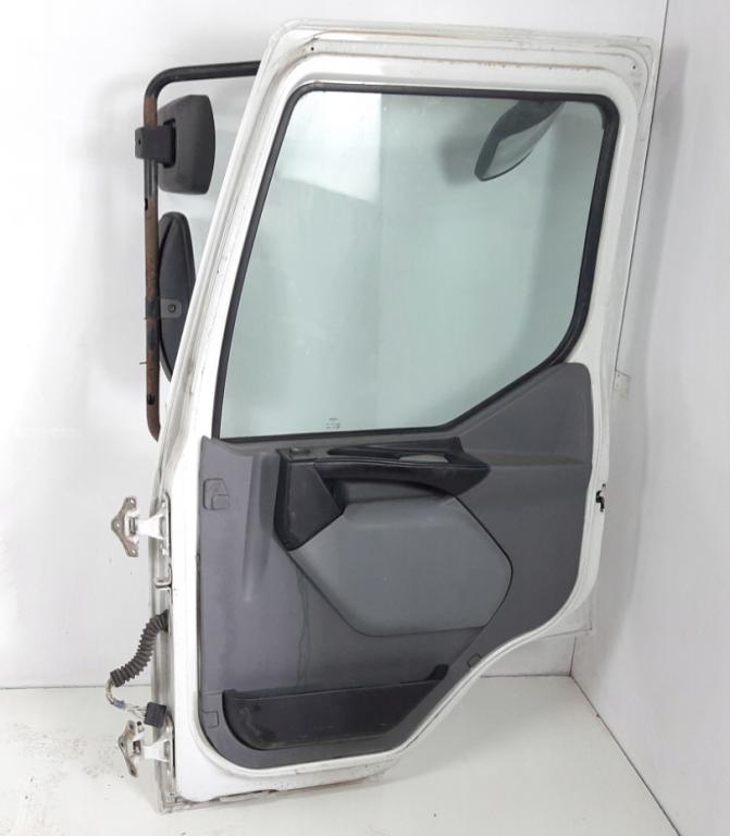 Renault Midlum 2006 Dvere predné pravé KOMPLETNE