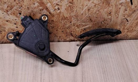 Renault Modus minivan 1.5 DCI diesel 63 kW   Potenciometer plynového pedálu 8200139322   (Pedále)