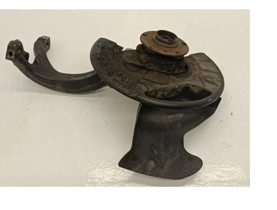 Volkswagen Phaeton sedan 3.0 TDI diesel AT 165 kW 2005  Náboj kolesa predný ľavý 4E0257M