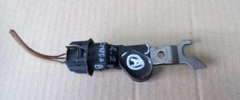 Opel Omega B 1994-2003 sedan 2.0 16v petrol MT 100 kW 1997  Snímač polohy vačkového hriadeľa 90520850