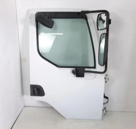 Renault Midlum 2006 Dvere predné pravé KOMPLETNE 
