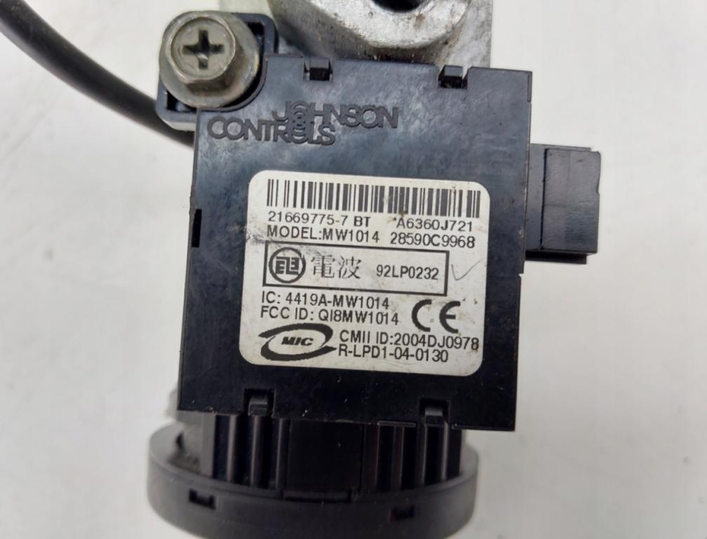 Nissan Qashqai I J10 2006-2013 hatchback 1.5 DCI diesel MT 78 kW 2007  Spínacia skrinka 28590C9968 N0502825