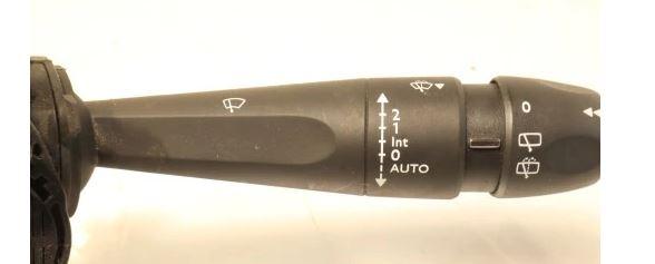 Peugeot 308 II 2013-2021 combi 2.0 E-HDI diesel MT 110 kW 2015  Prepínacie páčky pod volantom 98072732ZD