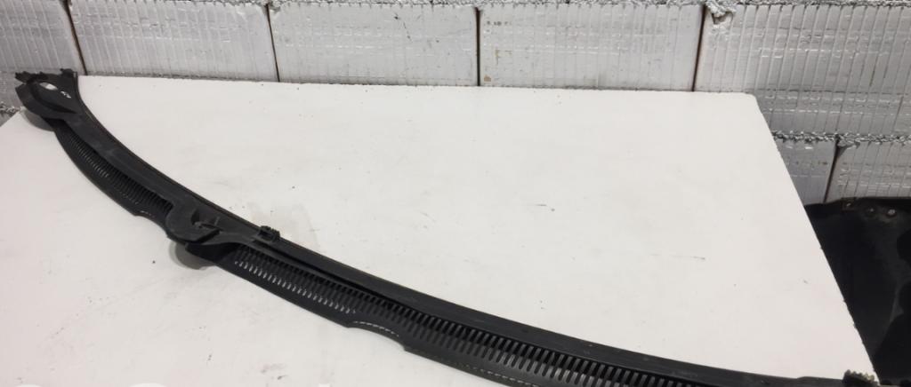 Audi A4 B7 2004-2008 Torpédo (plast pod čelným sklom) 8E1819403