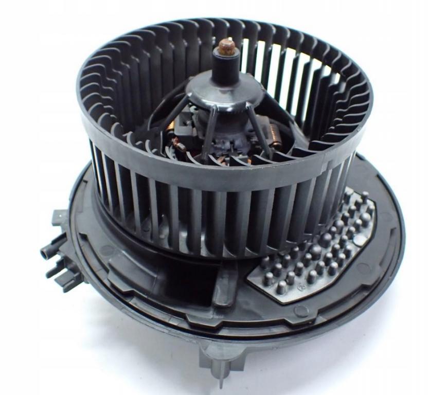 Skoda Octavia III 2013- Ventilátor kúrenia 5Q1819021F 5Q0907521C