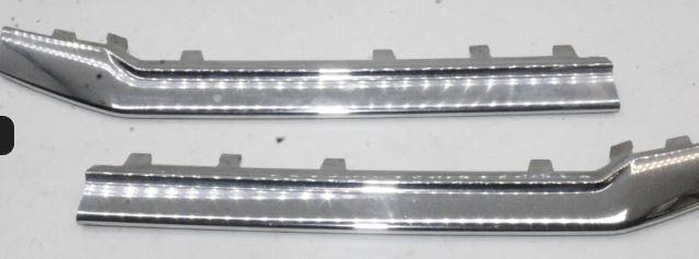 Audi A8 D4 2009-2017 sedan 3.0 TFSI petrol AT 213 kW 2012  Lišta nárazníka 4H0853651