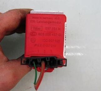 Volkswagen Golf IV 1997-2003 hatchback 1.4 16v petrol MT 55 kW 1999  Odpor (rezistor) kúrenia 1J0907521 657364M