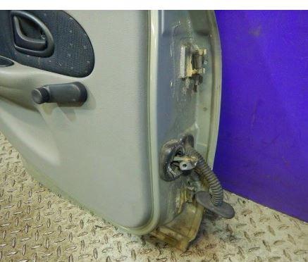 Renault Thalia I 1998-2009 sedan 1.4 petrol MT 55 kW 2002  Dvere zadné ľavé