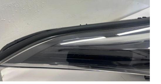 Toyota C-HR I 2016-2023 X1 crossover   Svetlo predné pravé 81110-f4280