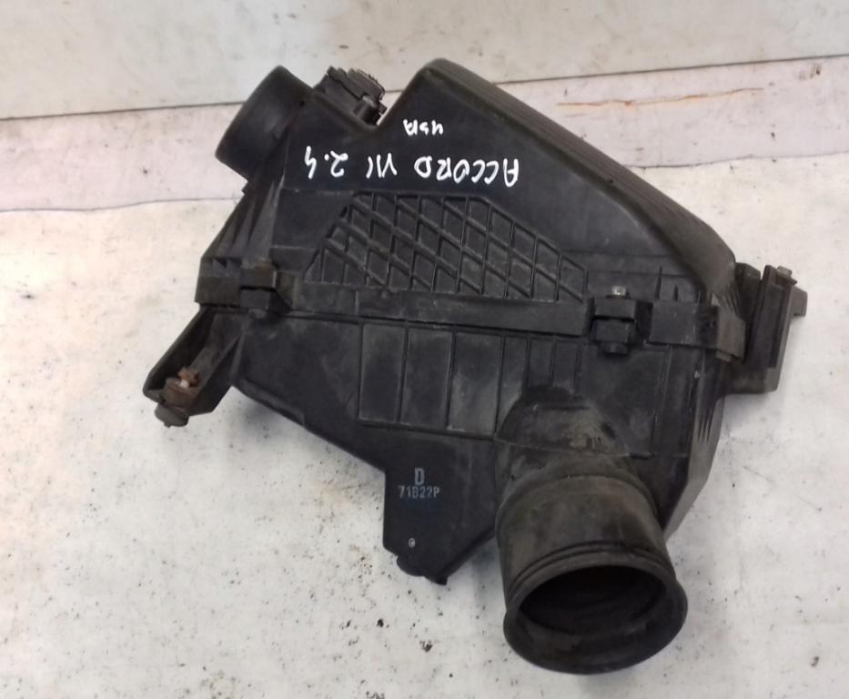 Honda Accord VII 2002-2008 sedan 2.4 16v petrol AT 140 kW 2004  Obal vzduchového filtra