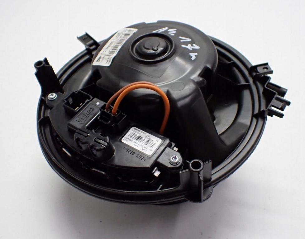 Skoda Octavia III 2013- Ventilátor kúrenia 5Q1819021F 5Q0907521C