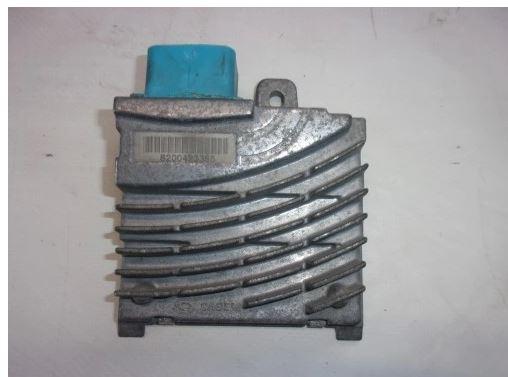 Renault Megane II 2003-2008 hatchback 1.6 16v petrol MT 83 kW 2002  Riadiaca jednotka LPG 8200423385 8200282110