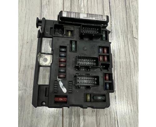 Citroen C5 I 2001-2008 hatchback 2.0 16v petrol MT 103 kW 2002  Poistková skrinka 9643100980-00 S110500004C