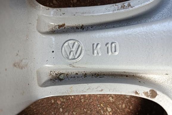 Volkswagen 15 6,5J ET50 5x112 Hliníkový disk 1K0601025A