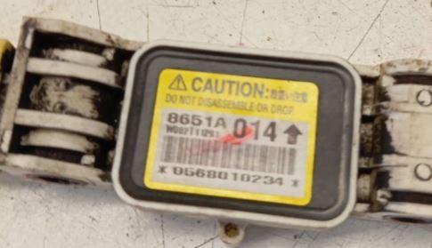 Mitsubishi Grandis hatchback 2.0 DID diesel MT 100 kW 2006  Snímač nárazu 8651A014 0568010234