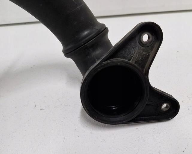 Opel Movano III 2010-2022 hatchback 2.3 CDTI diesel MT 100 kW 2012  Rúrka chladenia vzduchu 165763705R