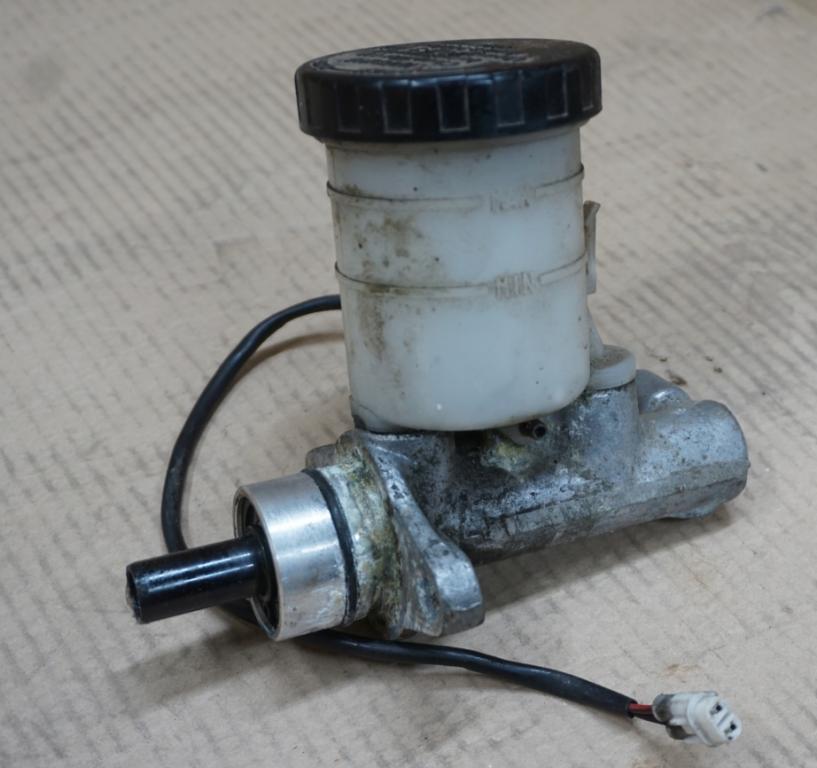 Suzuki SAMURAI 1,3 413  Posilňovač bŕzd