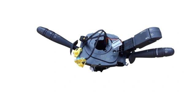 Renault Laguna III 2007-2015 hatchback 2.0 DCI diesel MT 131 kW 2008  Prepínacie páčky pod volantom 8200328896