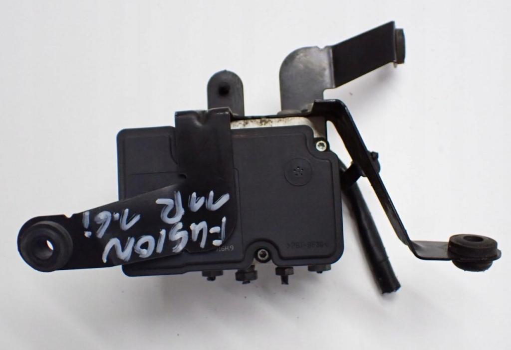 Ford Fusion hatchback 1.6 16v petrol MT 74 kW 2003  Pumpa ABS 4S61-2M110-DA