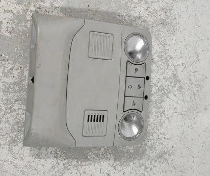 Volkswagen Scirocco II 2008-2017 hatchback 2.0 TDI diesel MT 103 kW 2011  Osvetlenie interiéru 1K8947105N