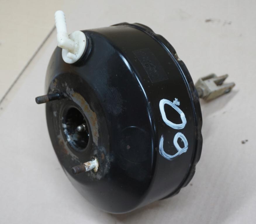 Suzuki SAMURAI 1,3 413  Posilňovač bŕzd