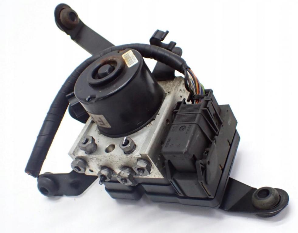 Ford Fusion hatchback 1.6 16v petrol MT 74 kW 2003  Pumpa ABS 4S61-2M110-DA