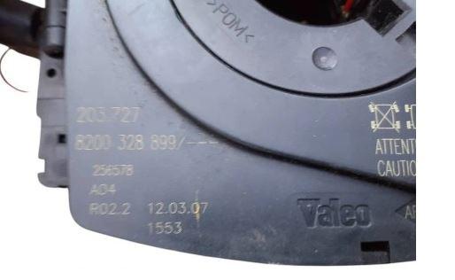 Renault Laguna III 2007-2015 hatchback 2.0 DCI diesel MT 131 kW 2008  Prepínacie páčky pod volantom 8200328896