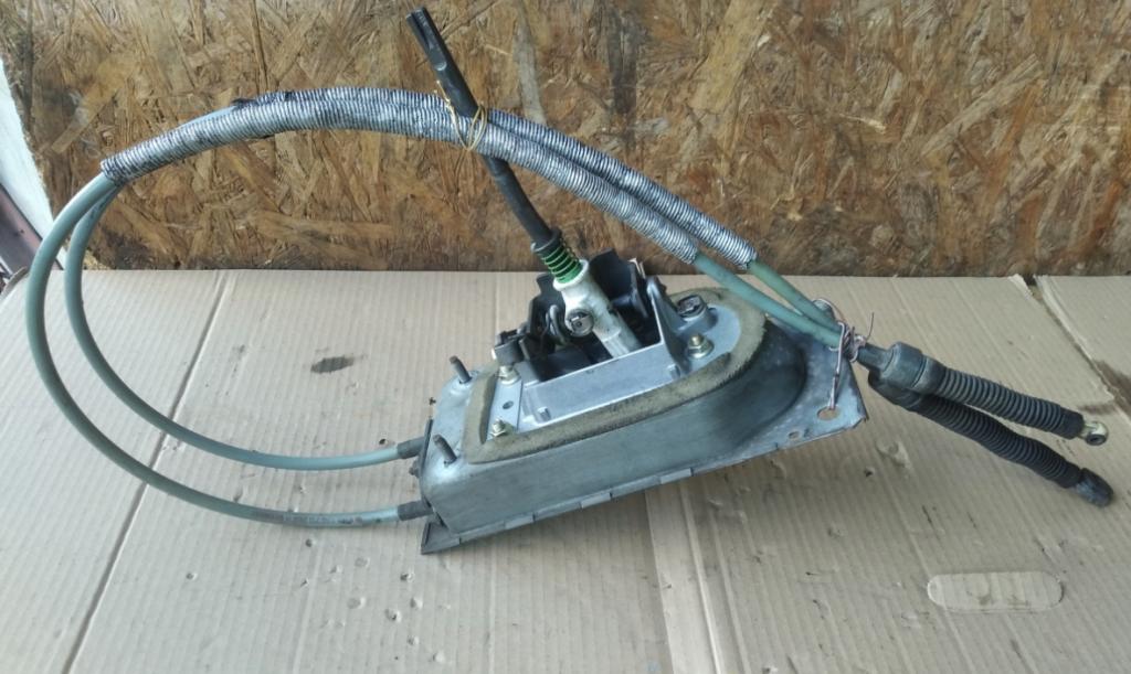 Audi A3 8L 1996-2003 hatchback 1.8 T petrol MT 110 kW 2000  Rýchlostná páka (kulisa) 1J0711265B 1J0711266B