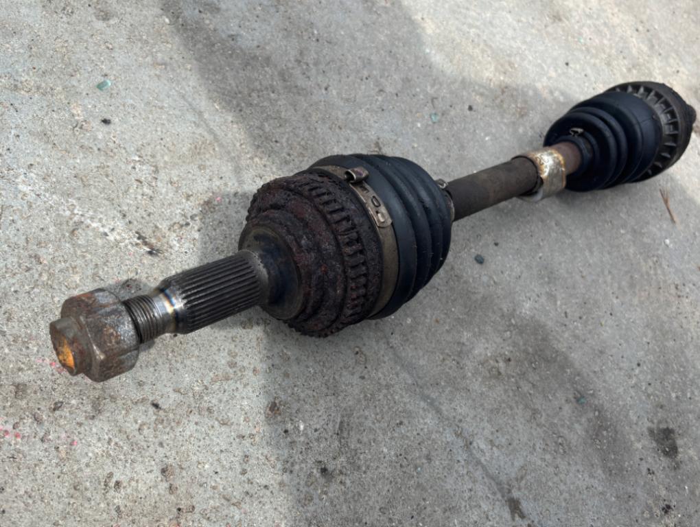 Chevrolet Lacetti sedan 1.6 16v petrol MT 80 kW 2007  Poloos predná ľavá 96549103