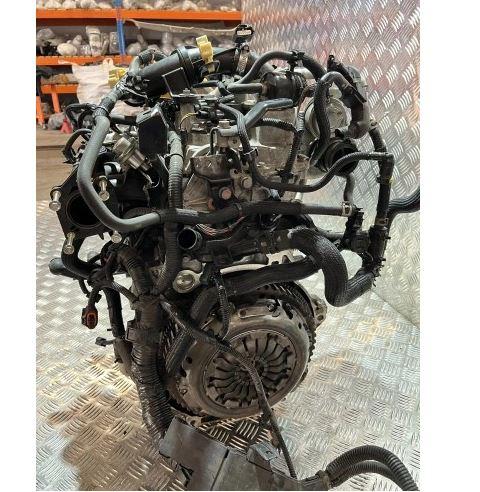 Nissan Micra V K14   2017 hatchback 0,9 TCE  petrol   MT  Motor benzín  H4BB408