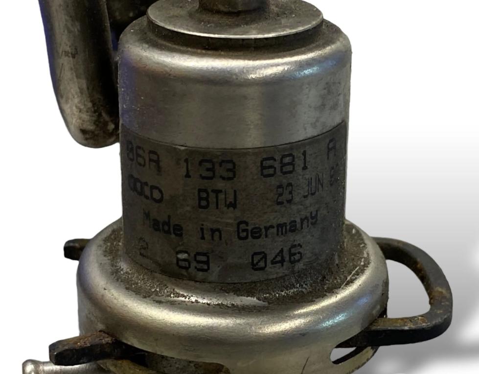 Volkswagen Sharan I 1995-2010 hatchback 1.8 T petrol MT 110 kW 2000  Vstrekovacia lišta 06A133681A 269046