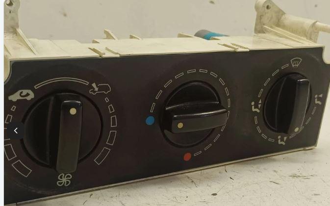 Peugeot Partner I 1996-2008 hatchback 2.0 HDI diesel MT 66 kW 2005  Panel kúrenia/klimatizácie 030550F