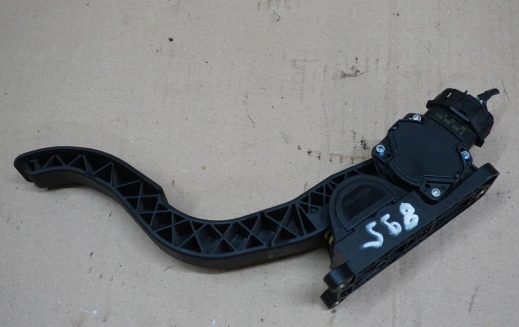 Nissan Terrano II 1992-2006 hatchback 3.0 TD diesel AT 113 kW 2001  Potenciometer plynového pedálu 0281002591 18002-2X800