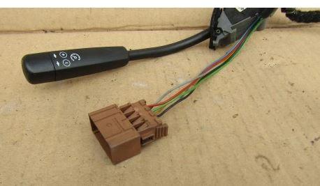 Mercedes E W210 1995-2002 sedan 2.0 petrol MT 100 kW 1998  Prepínač tempomatu 2105400645 6PIN