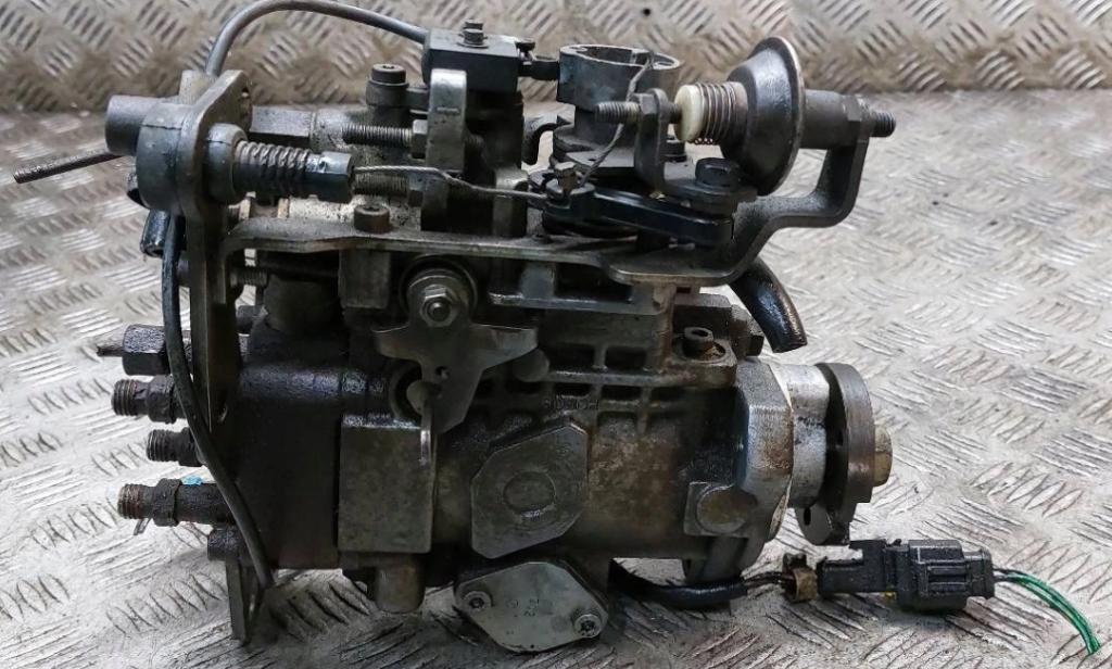 Citroen Saxo hatchback 1.5 D diesel MT 42 kW 2001  Vstrekovacie čerpadlo 0460484142