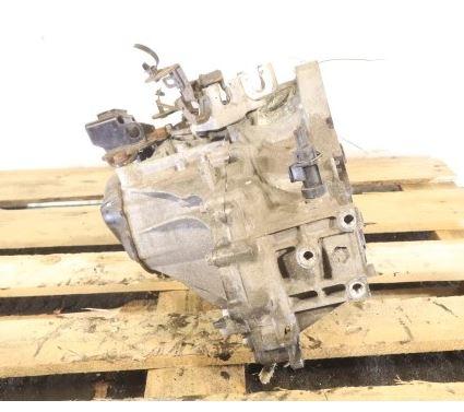 Kia Ceed I 2006-2012 hatchback 1.4 16v petrol MT 66 kW 2011  Prevodovka manuálna TBJ5G