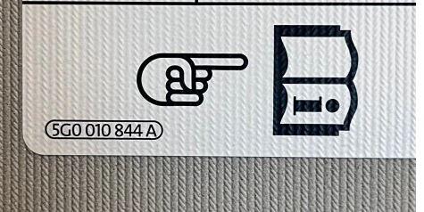 Skoda Superb III 2015-2024 sedan   Slnečná clona 5G0010844A