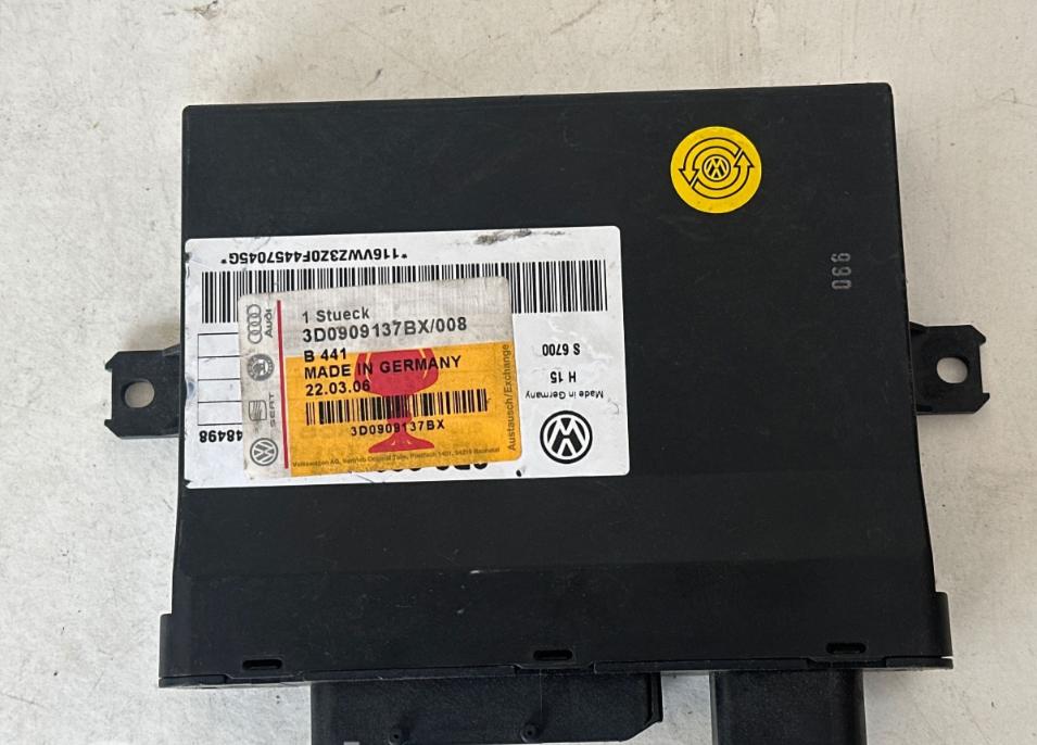 Volkswagen Touareg I 2002-2010 hatchback 5.0 TDI V10 diesel AT 230 kW 2005  Riadiaca jednotka ostatné 3D0909137BX