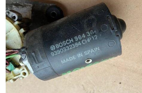 Ford Maverick I 1993-1999 suv 2.7 TD diesel 74 kW 1994  Motorček stieračov predný 9390332384